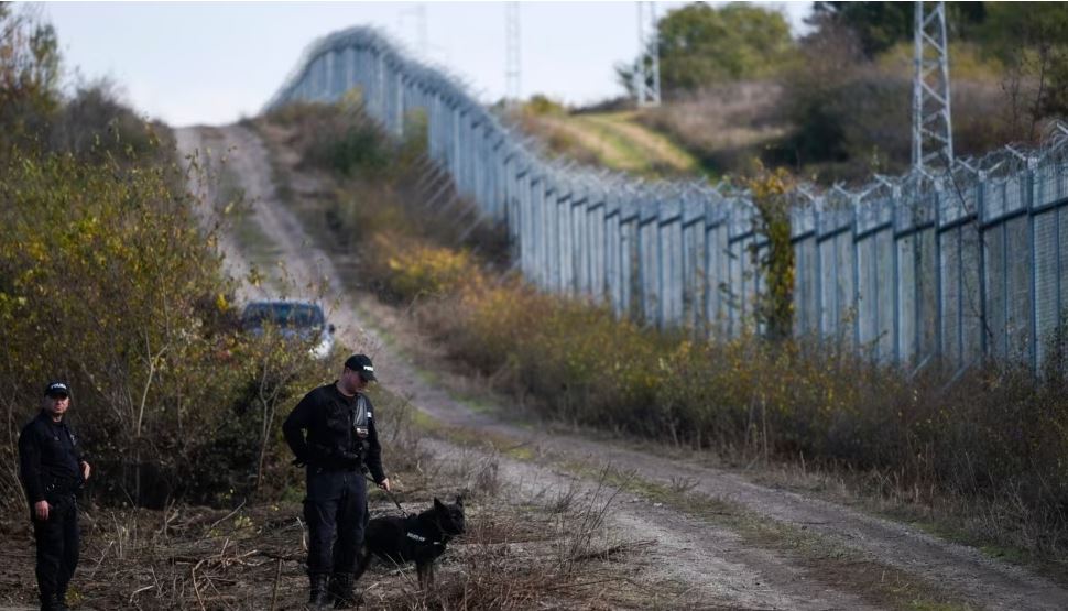 Bullgaria gjen 18 migrantë të vdekur në një kamion