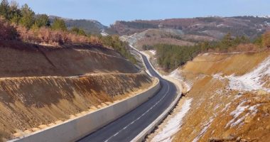 VIDEO/ Rama nxjerr pamjet: Përfundon segmenti rrugor nga Qafa e Qarrit në Mollas