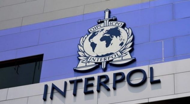 EMRAT/ Interpoli kap dy shqiptarët e shumëkërkuar