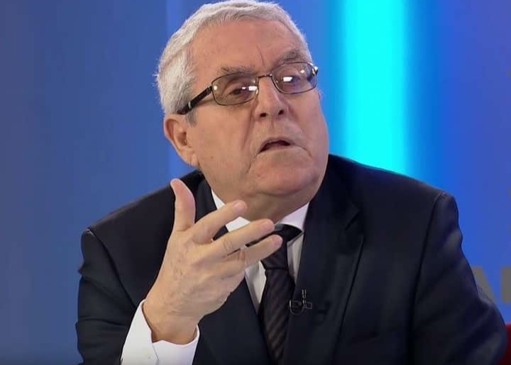 Revolucionet i hanë vetëm të uriturit