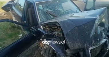 VIDEO/ “Benzi” humb kontrollin dhe përplaset me murin rrethues në Krujë, lëndohet rëndë shoferi