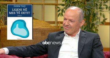 “Liqeni në mes të detit”, libri “ndryshe” i Durim Taçit: Nuk krijoj mure kur shkruaj