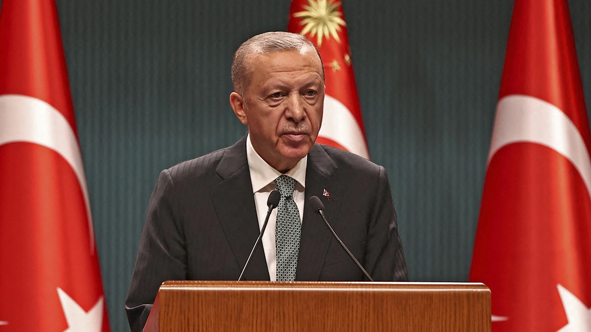 Erdogan premton të ndërtojë 200,000 shtëpi për të prekurit nga tërmeti