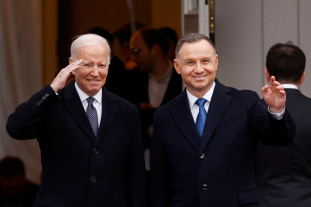 Biden takohet me presidentin e Polonisë, riktheson mbështetjen e tij për Ukrainën