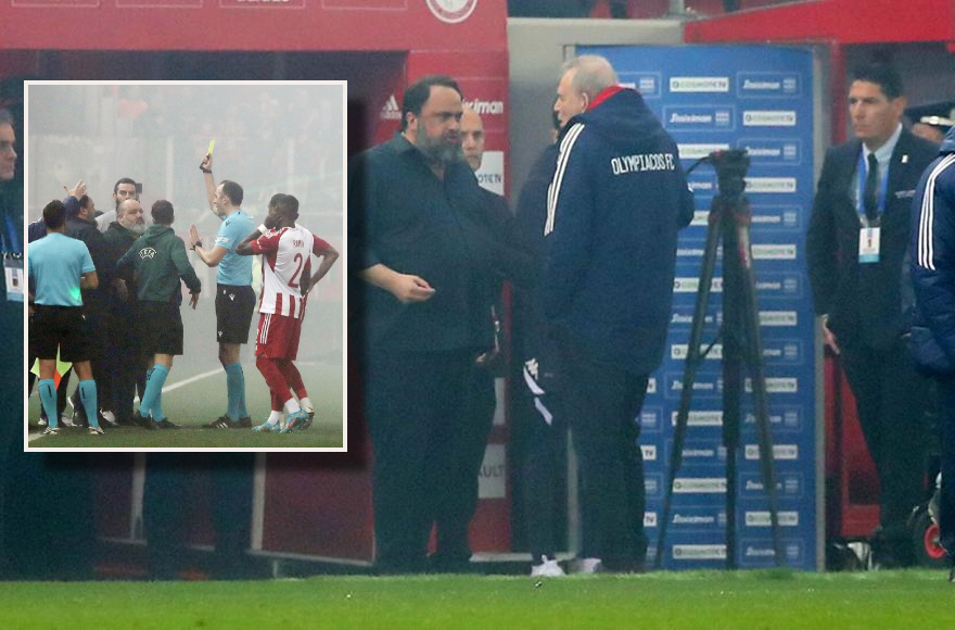 FOTO/ I anuloi golin në minutat e fundit, presidenti i Olympiakos i zbret në fushë arbitrit