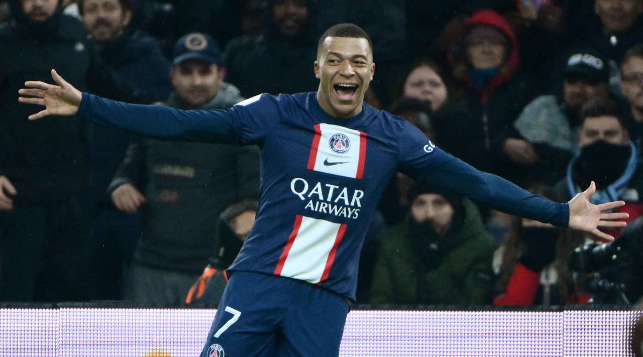 Kylian Mbappe “mbret” te PSG, sulmuesi francez në historinë e klubit parisien