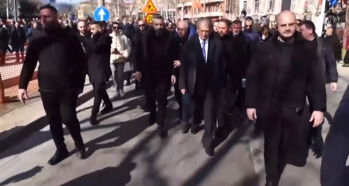 Mbyllet protesta, opozita sërish tubim me 3 Mars