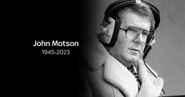 Shuhet zëri ikonik i futbollit në Angli, Motson ndërron jetë në moshën 77-vjeçare