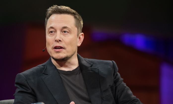 Elon Musk: Po ndihmoj për të parandaluar Luftën e Tretë Botërore