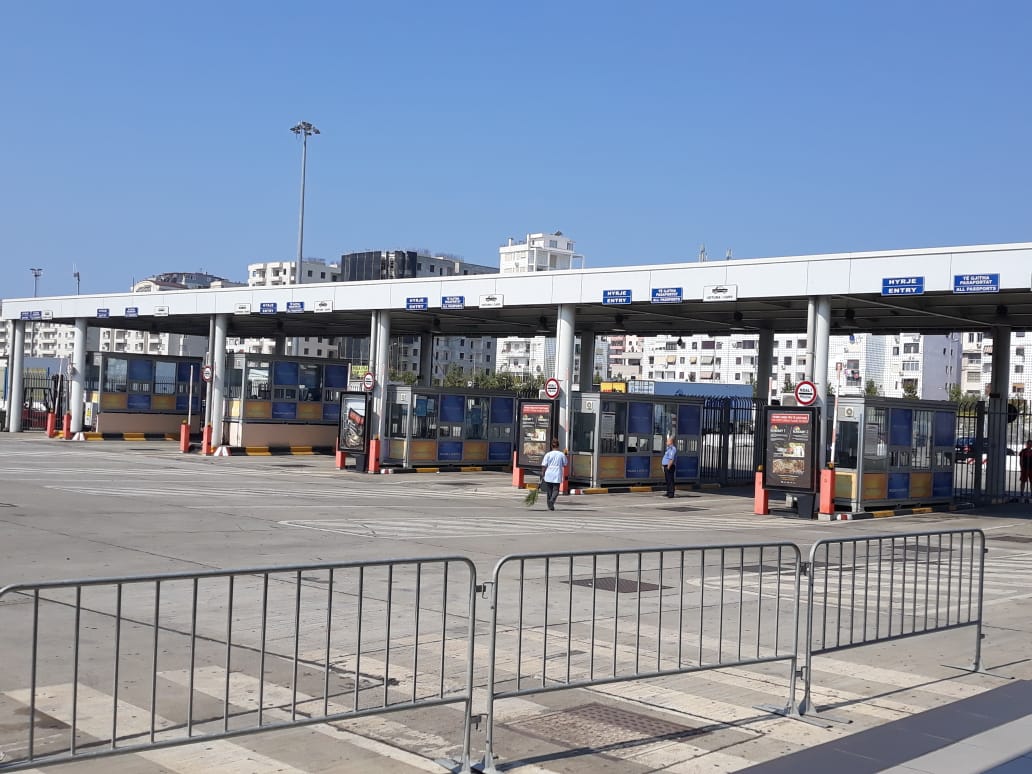 EMRAT/ Shpërdoruan detyrën, arrestohen 6 inspektorët e Portit të Durrësit