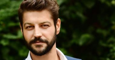 U tha se shpëtoi një fëmijë nga rrënojat, reagon aktori i njohur turk: Nuk isha unë