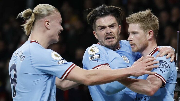 VIDEO/ Arsenal “bie” nga froni, Manchester City triumfon në duelin për kreun