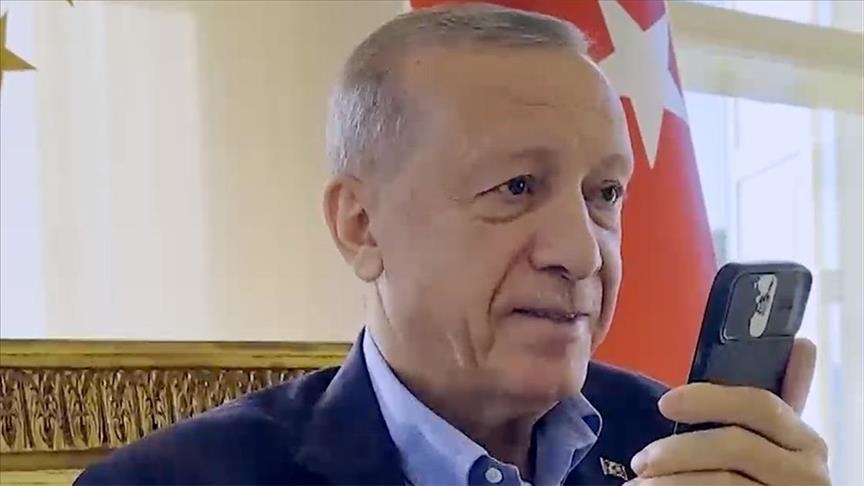 Erdogan telefonon 17-vjeçaren që u shpëtua 248 orë pas tërmetit