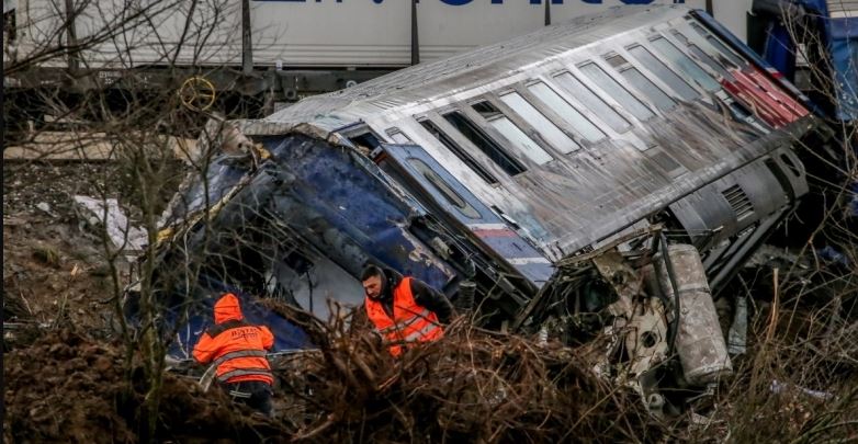 Tjetër denoncim i rëndë për aksidentin në Greqi: Treni kishte materiale të paligjshme që shkaktuan shpërthimin