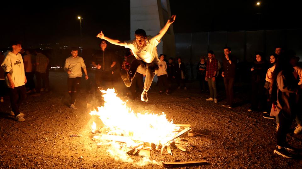 Festivali i Zjarrit në Iran/ 11 të vdekur dhe mbi 3 mijë të plagosur