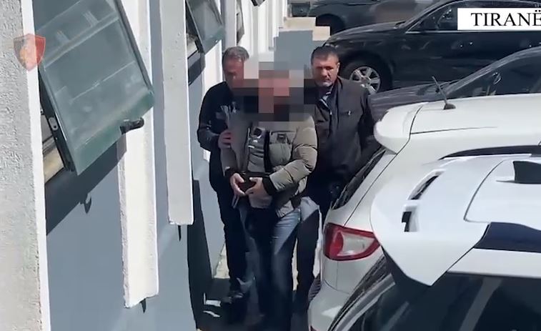 I kërkuar në Itali për trafik droge e grup kriminal, kapet në Tiranë 48-vjeçari
