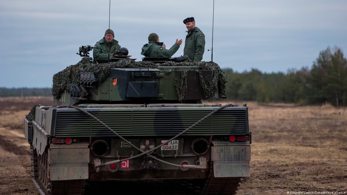 Polonia do të dërgojë 10 tanke Leopard 2 në Ukrainë