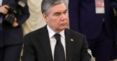 Turkmenistani do të ndërtojë një qytet për nder të ish-presidentit