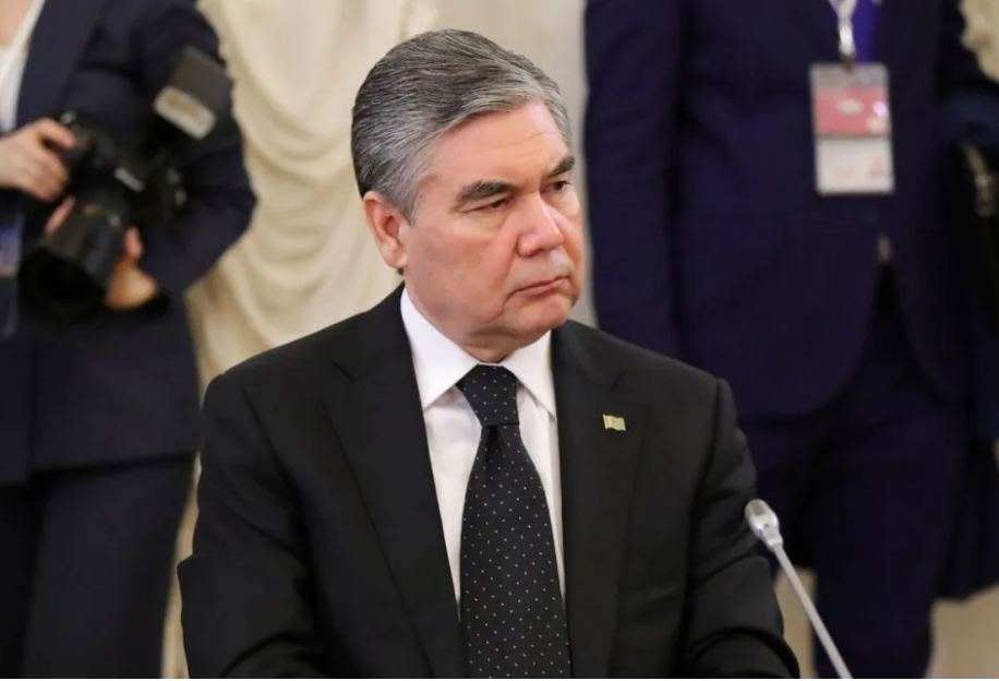 Turkmenistani do të ndërtojë një qytet për nder të ish-presidentit