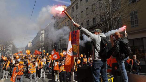 Francezët nuk ndalen, sot dita e 10-të e protestave