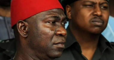 Tentuan t’i marrin veshkën një 21-vjeçari për vajzën e sëmurë, senatori dhe gruaja e tij shpallen fajtorë