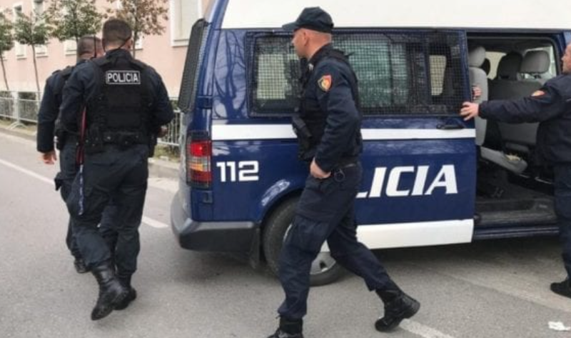 “Blic” në Tiranë, shpartallohet grupi që shpërndante kokainë afër shkollave. Rreth 20 të arrestuar