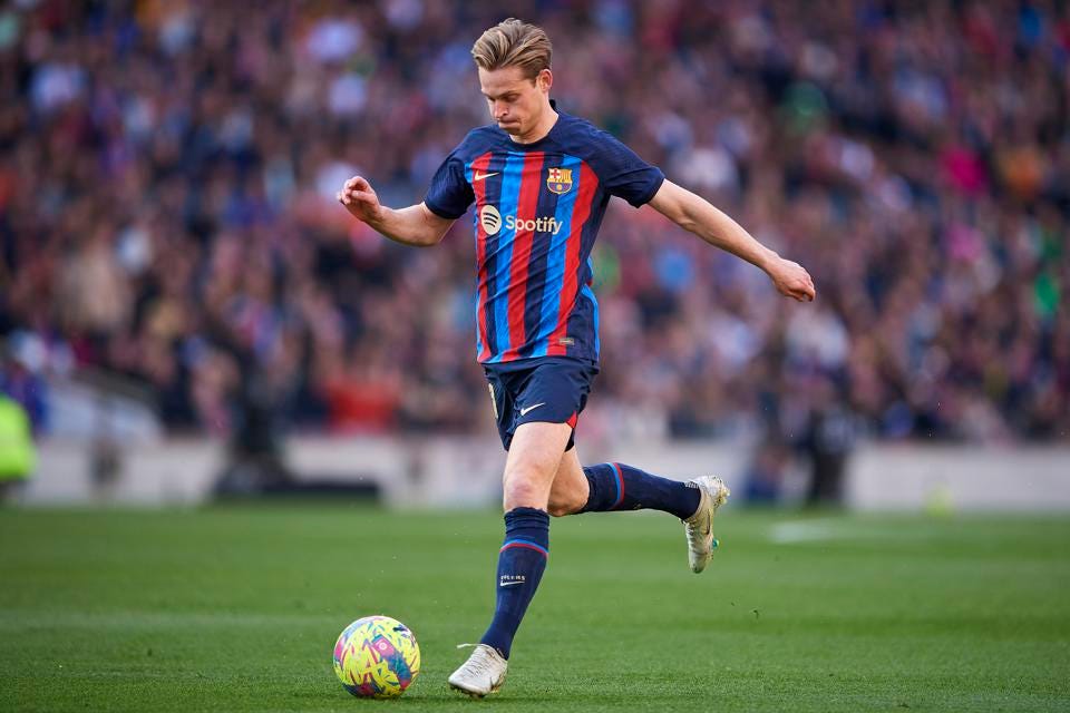 Frenkie de Jong premton “besnikëri” ndaj “katalanasve”: Dua të qëndroj te Barcelona për shumë vite