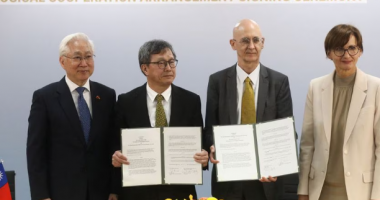 Ministrja gjermane viziton Tajvanin, revoltë në Kinë