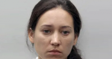 Vrau dy vajzat për t’u hakmarrë ndaj ish-bashkëshortit, dënohet 37-vjeçarja