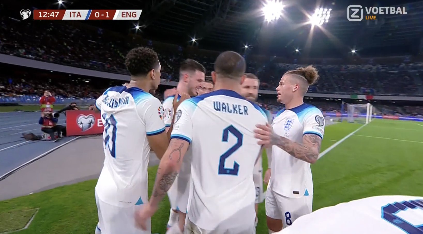 VIDEO/ “Tre luanët” në avantazh, Declan Rice ndëshkon “të kaltërit”