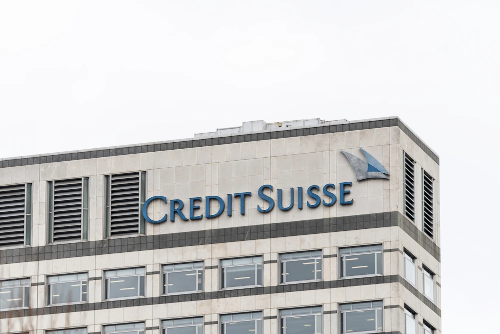 Si tronditi botën kriza e Credit Suisse?