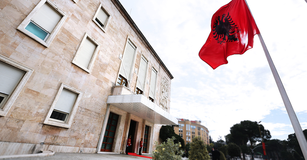 Shqipëria pezullon pjesërisht marrëveshjen për heqjen e vizave me Bjellorusinë