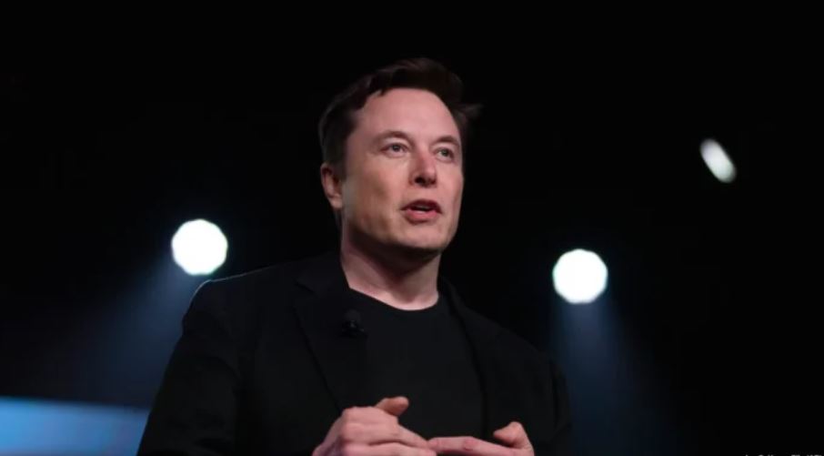 Elon Musk planifikon të ulë çmimet e makinave Tesla