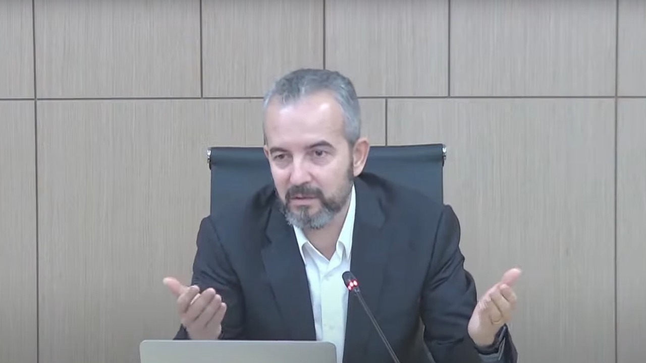 “Basha kryetar i PD-së”, Celibashi: Dy arsye pse autorizimi nuk është i qartë