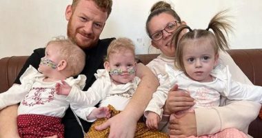 Trinjakët e parë në botë të lindur para kohe festojnë ditëlindjen e dytë