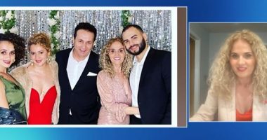 U largua nga Shqipëria në ’97, bashkëshortja e Gëzim Nikës tregon vështirësitë në SHBA: Bëja 3 punë