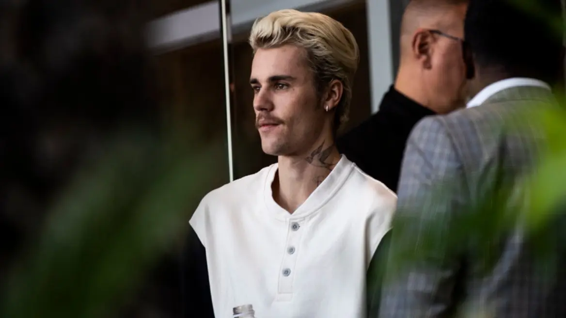 Justin Bieber anulon turneun botëror, zemërohen fansat: Duam të dimë një arsye