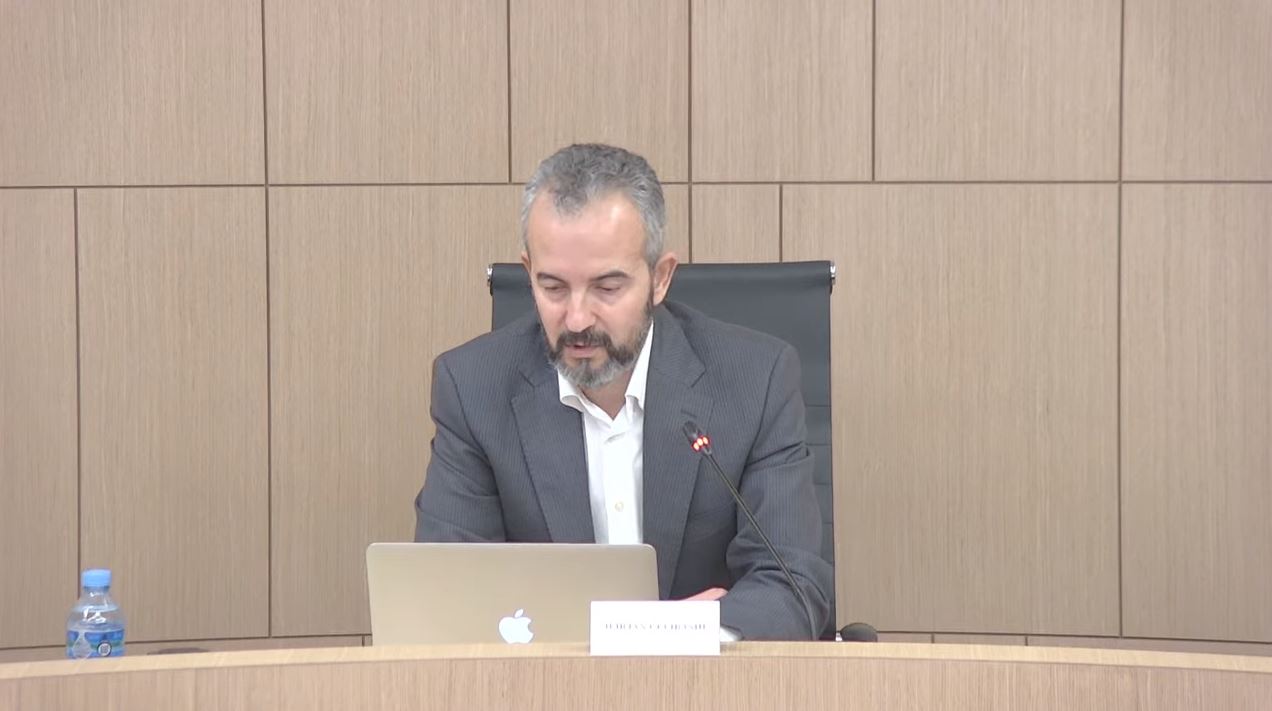 LIVE/ PD në dorë të Celibashit, nis mbledhja në KQZ. Debatet mes palëve