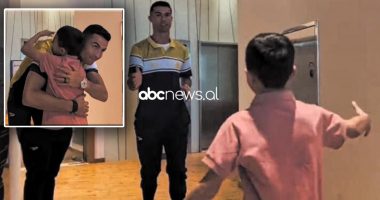 VIDEO/ Cristiano Ronaldo me zemër të madhe, i plotëson dëshirën djaloshit sirian të prekur nga tërmeti