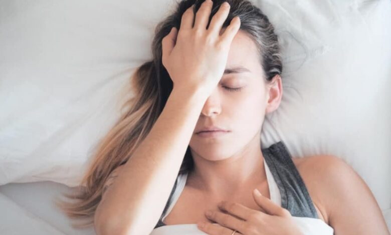 Si të shpëtojmë nga një dhimbje koke në mëngjes pa ilaçe?