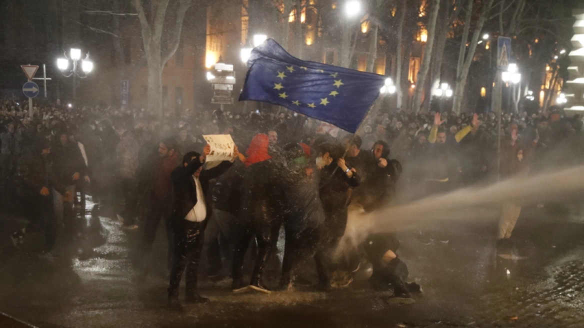 Vazhdojnë protestat në Gjeorgji kundër ligjit të “agjentëve të huaj”