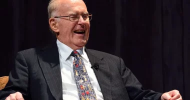 Ndërron jetë themeluesi i Intel dhe krijuesi i Silicon Valley