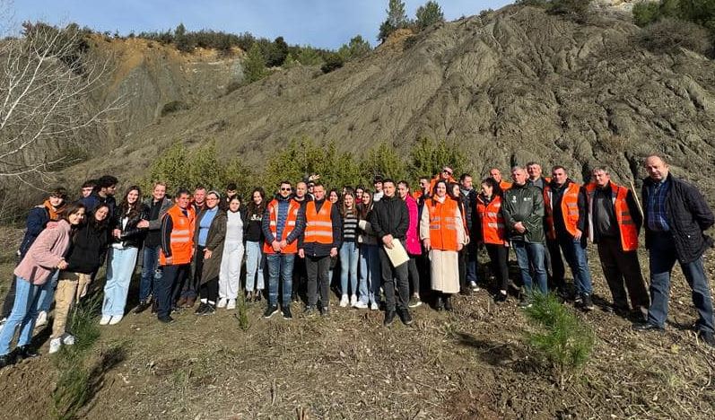 Veliaj: Brenda muajit mars arrijmë në 1 milion pemë të mbjella në Tiranë