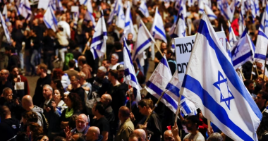 Për 10 javë rresht izraelitët protestojnë kundër disa ndryshimeve ligjore