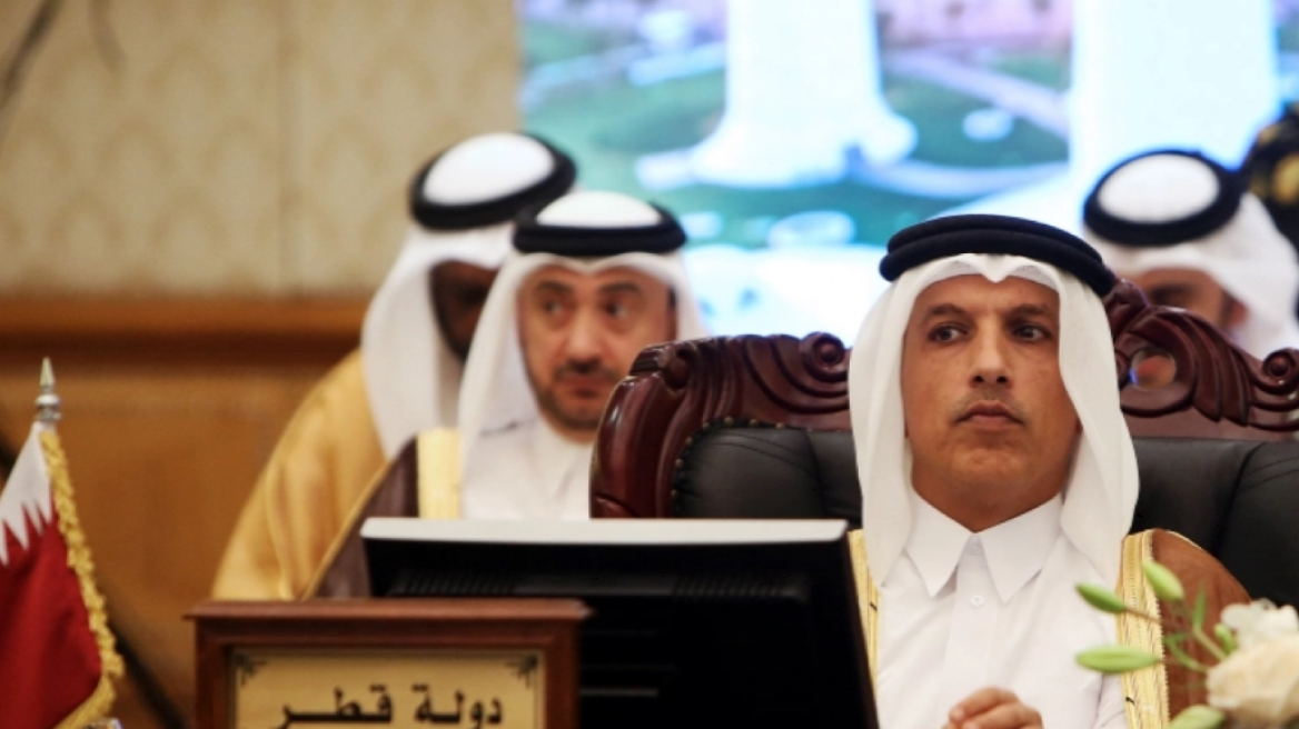 Ish-ministri i financave i Katarit akuzohet për ryshfet dhe pastrim parash