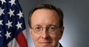 Kostelancik, vijim i Yuri Kim. Ambasadori i ri rikonfirmon 3 prioritetet e atij në ikje