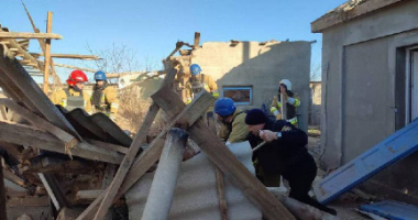 Forcat ruse vazhdojnë sulmet, dy të vrarë nga bombardimet në Mykolaiv