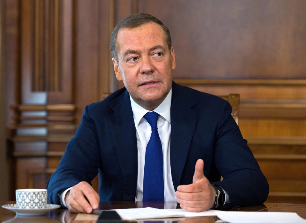 Medvedev: Do të përdorim çdo armë nëse Ukraina tenton të marrë Krimenë