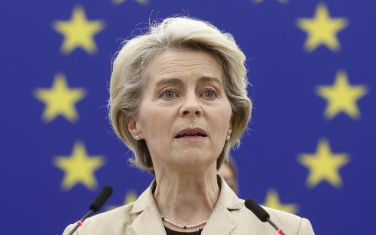 Ursula von der Leyen: Marrëdhëniet BE-Kinë janë të ndërlikuara