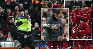 FOTO/ Tifozi i Liverpoolit futet në fushë dhe dëmton padashje Robertson, “tërbohet” Klopp